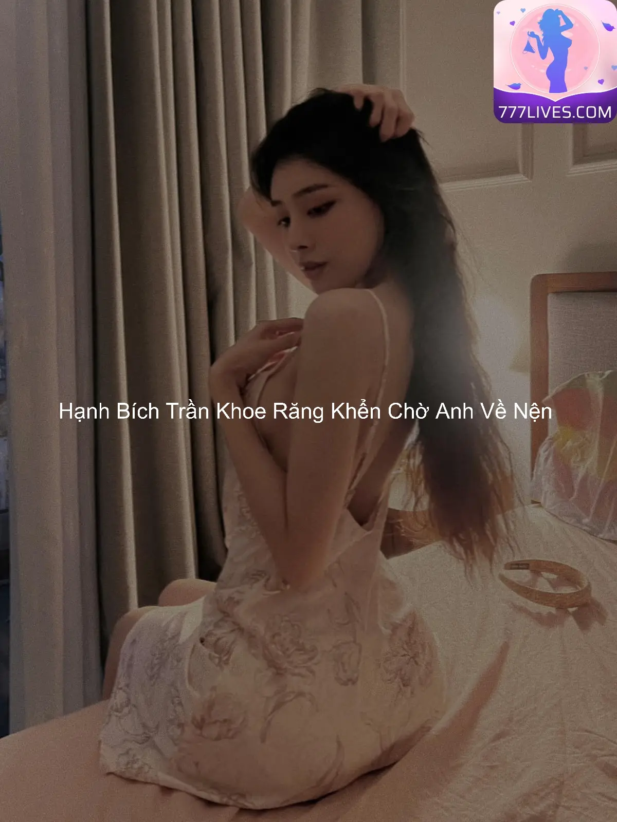 Hạnh Bích Trần Khoe Răng Khển Chờ Anh Về Nện 3