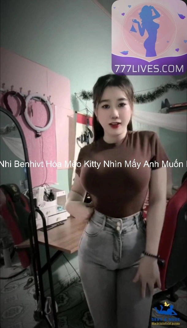 Huệ Nhi Benhivt Hóa Mèo Kitty Nhìn Mấy Anh Muốn Rờ Ti 8